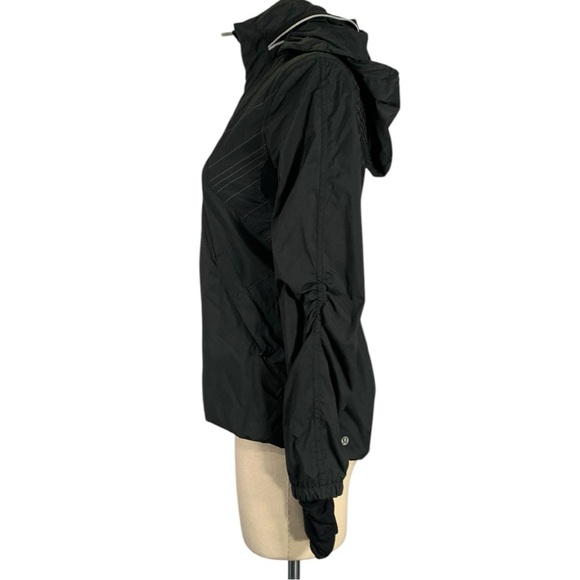 Lululemon Run Hustle Jacket Size 4 - Picture 3 of 10